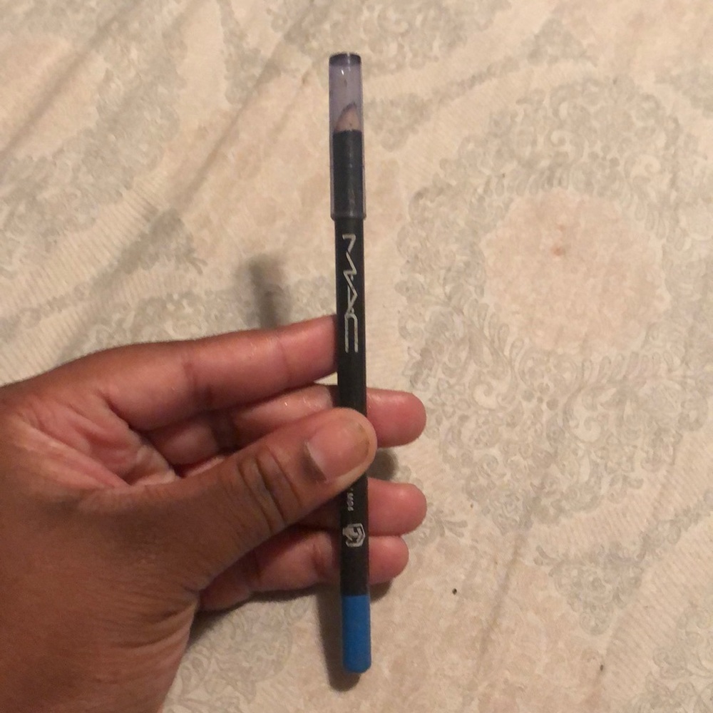 Eye Liner